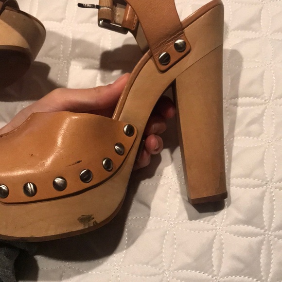 Micheal Kors leather platform sandals - Picture 5 of 8